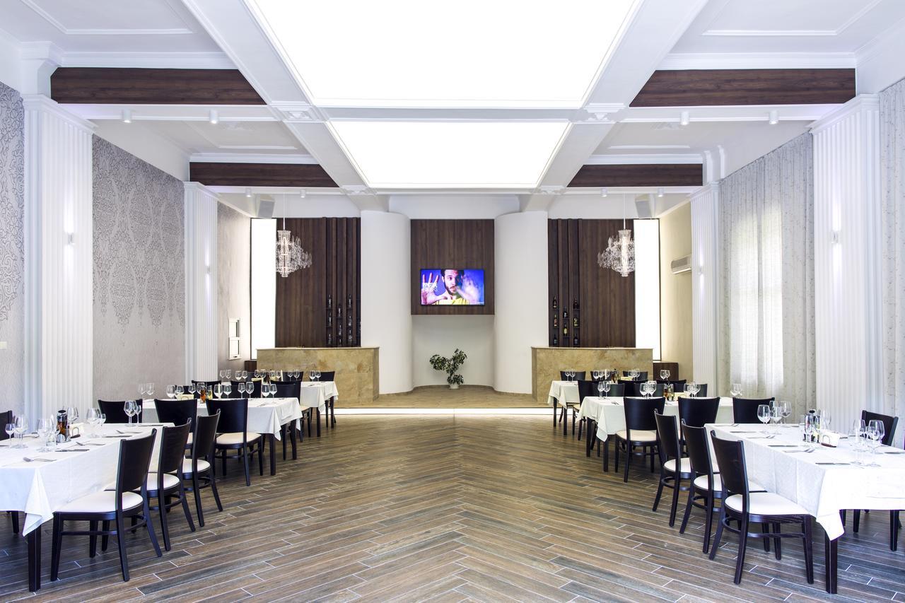 Hotel Orbita Shumen Luaran gambar