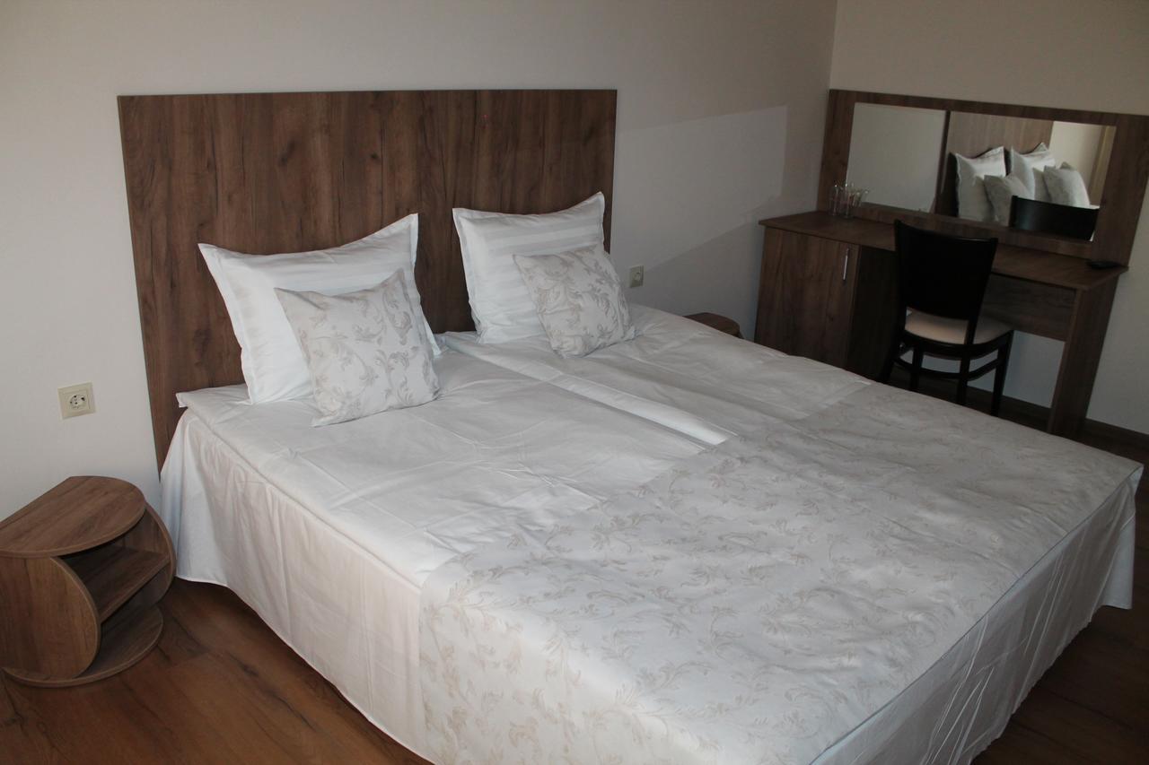 Hotel Orbita Shumen Luaran gambar